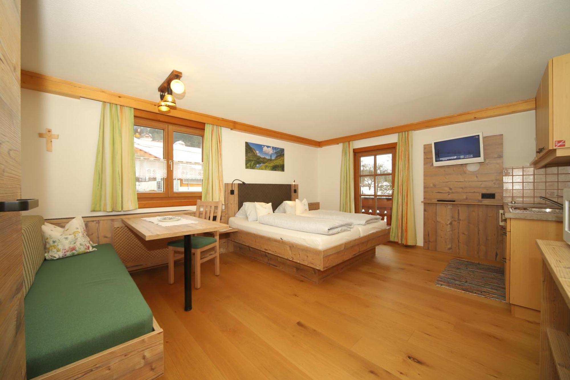 Linarhof Apartment Urlaub Am Bio Bauernhof Haus im Ennstal Esterno foto